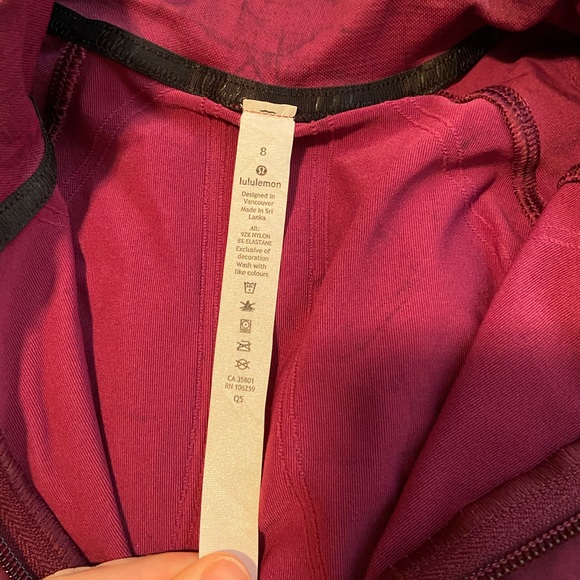 [SOLD] *Lululemon* Ebb to Train jacket - Picture 4 of 4